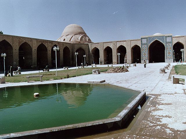 میدان گنجعلیخان کرمان