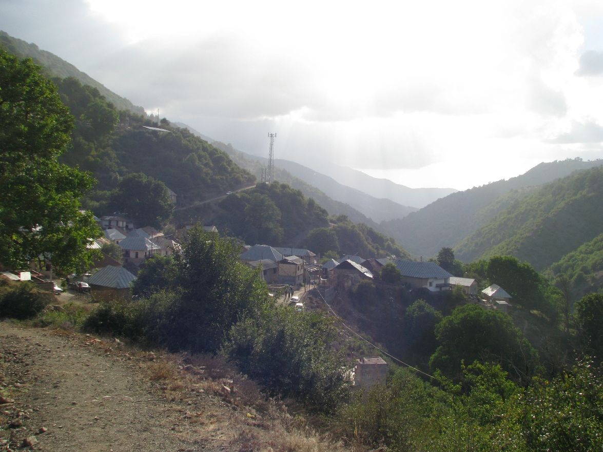 نمای روستای تیلک از شرق